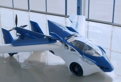 летающий автомобиль AeroMobil
