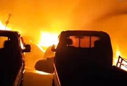 пожар в автосалоне в Южной Корее