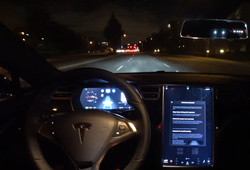 автопилот Tesla